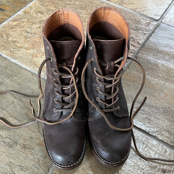 🍃💕FRYE Sabrina Waxed Suede All Leather Lace Up Bootie US 9.5 - Picture 12 of 16